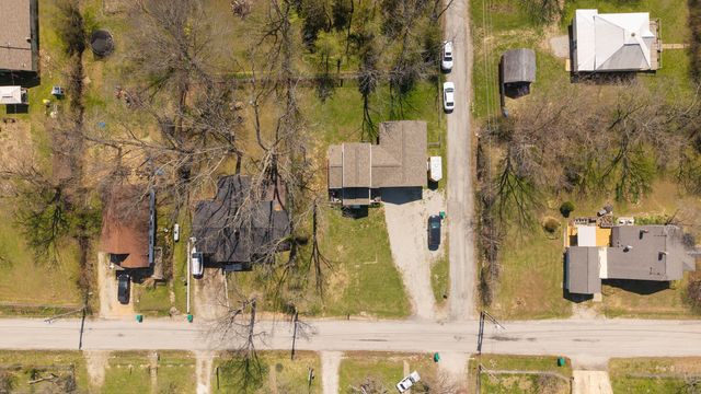 402 E 6th Street, Willow Springs, MO 65793