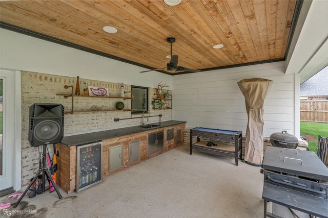 1108 Buckhall Road, Bossier City, LA 71111