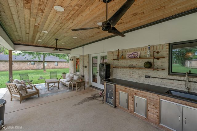 1108 Buckhall Road, Bossier City, LA 71111