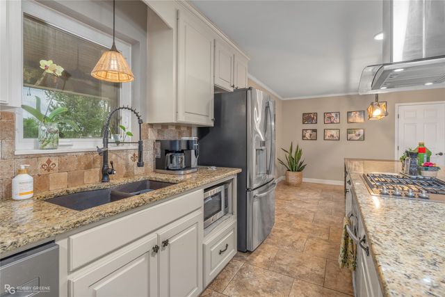 1108 Buckhall Road, Bossier City, LA 71111