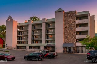 354 E Holly Ridge Road, Gatlinburg, TN 37738