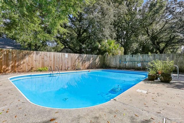 4613 Lennox Pl, Pensacola, FL 32514