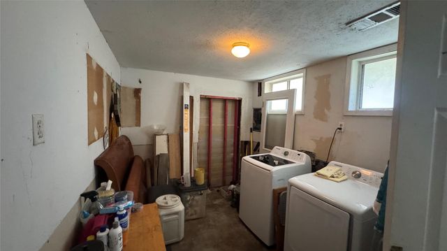 4717 17th Street, Bacliff, TX 77518