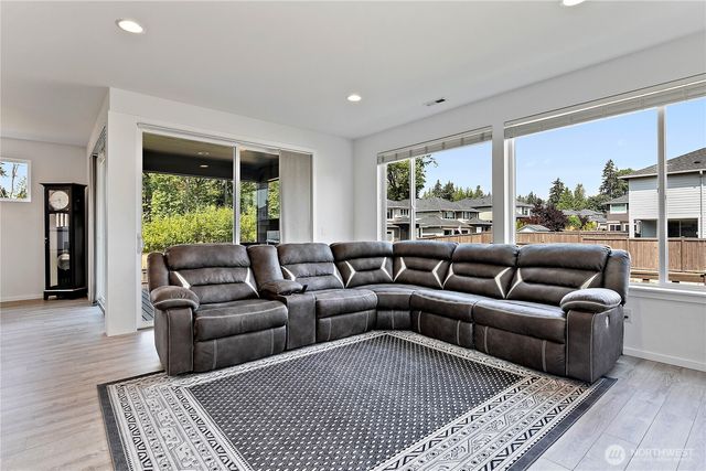 35615 56th Avenue S, Auburn, WA 98001