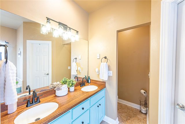 516 Brandy Station Drive, Fayetteville, AR 72704