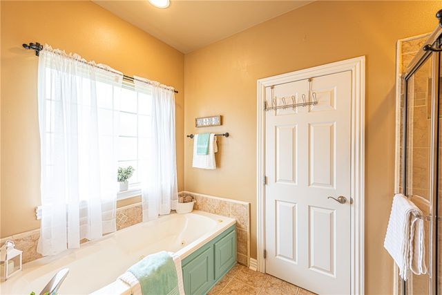 516 Brandy Station Drive, Fayetteville, AR 72704