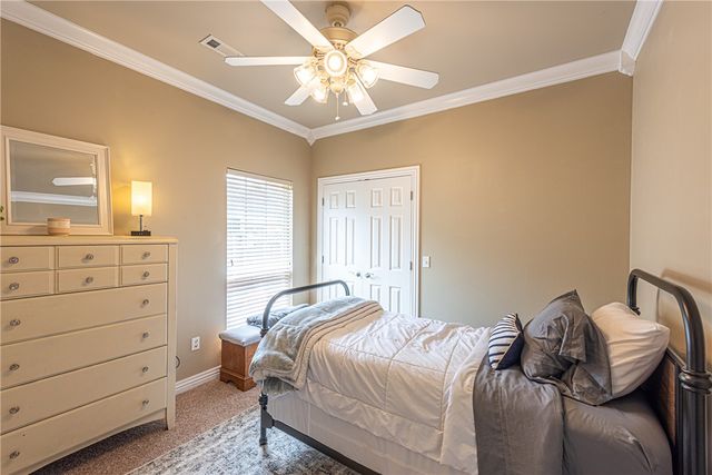 516 Brandy Station Drive, Fayetteville, AR 72704