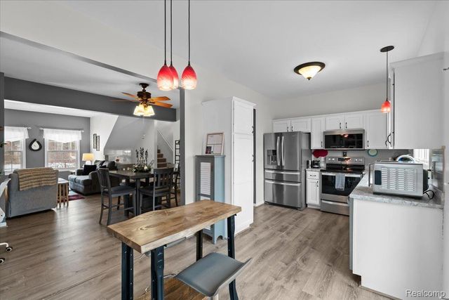 732 Eagle Drive, Fenton, MI 48430