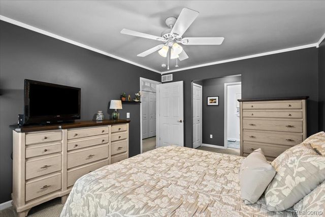 732 Eagle Drive, Fenton, MI 48430