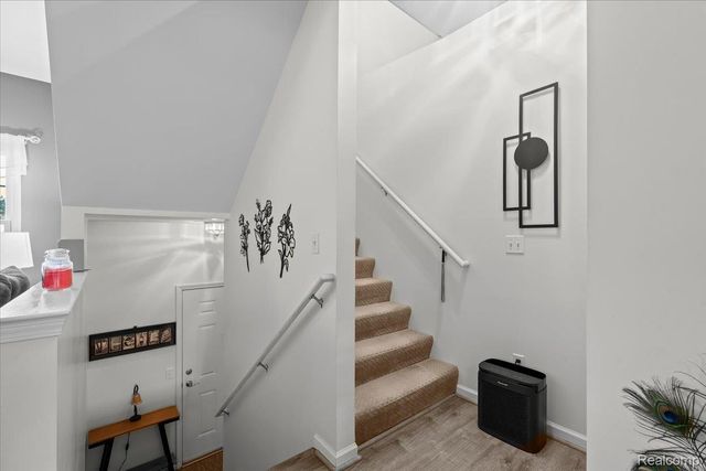 732 Eagle Drive, Fenton, MI 48430