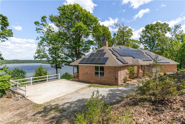 15100 Railroad Cut Road, Rogers, AR 72756