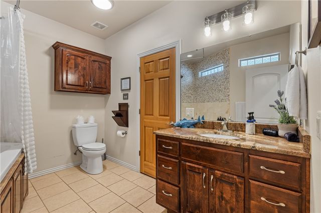 15100 Railroad Cut Road, Rogers, AR 72756