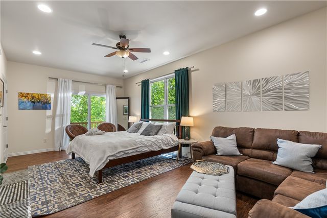 15100 Railroad Cut Road, Rogers, AR 72756