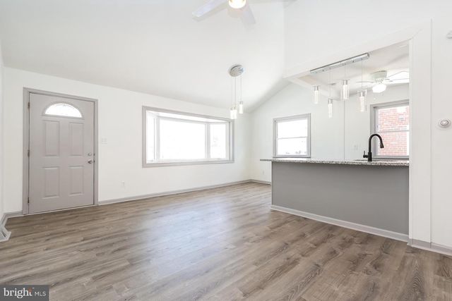 514 8TH AVE, Folsom, PA 19033