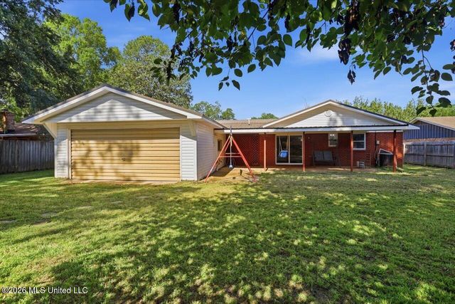 256 Cloverdale Place, Pearl, MS 39208