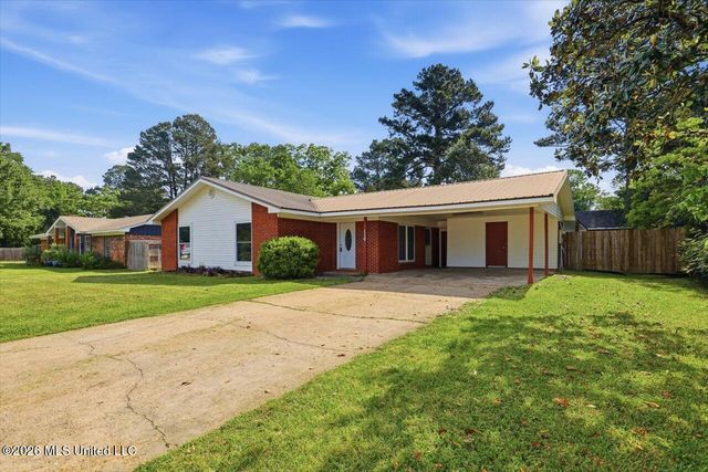 256 Cloverdale Place, Pearl, MS 39208