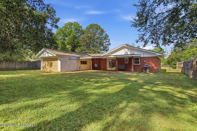 256 Cloverdale Place, Pearl, MS 39208