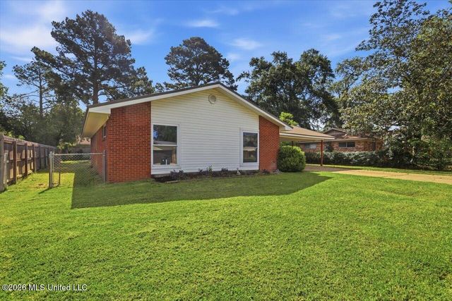 256 Cloverdale Place, Pearl, MS 39208