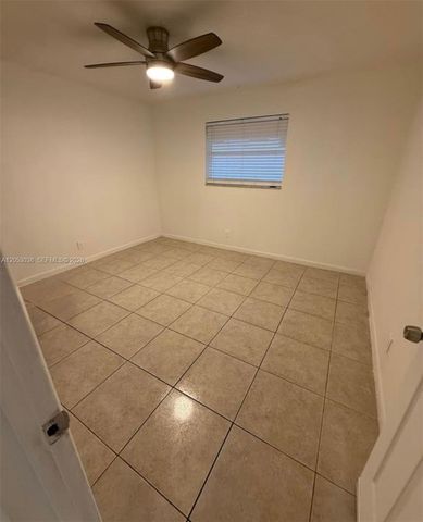 620 SW 7th Avenue, Hallandale Beach, FL 33009