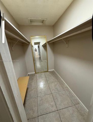 620 SW 7th Avenue, Hallandale Beach, FL 33009