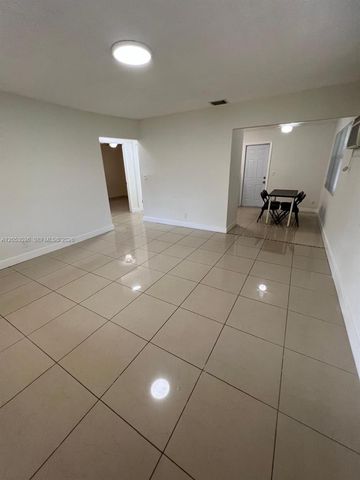 620 SW 7th Avenue, Hallandale Beach, FL 33009