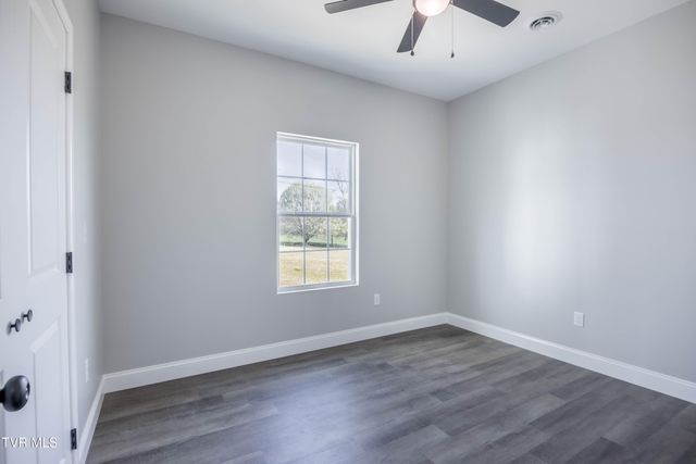 550 Gibson Loop, Afton, TN 37616