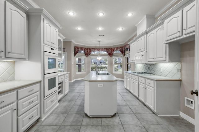 3079 Bentwater Drive, Montgomery, TX 77356