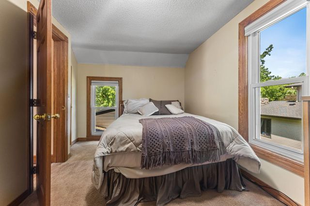 19463 Proctor Road NW, Elk River, MN 55330