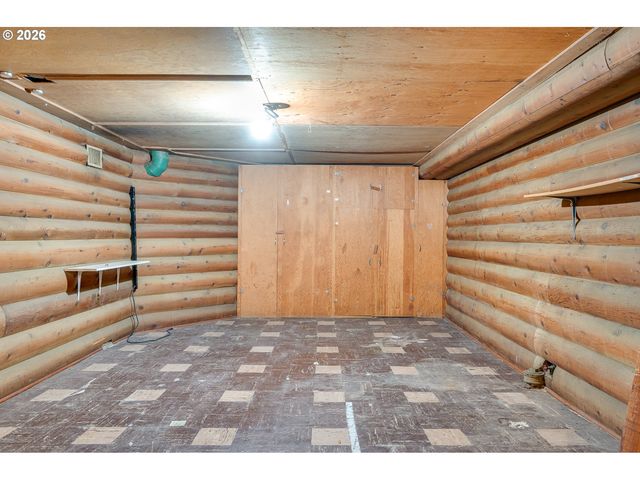 315 N Holland St, Portland, OR 97217