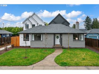 315 N Holland St, Portland, OR 97217