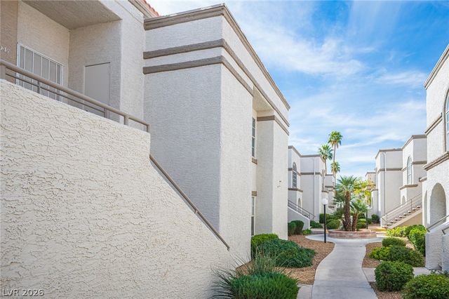 3150 Soft Breezes Drive 2047, Las Vegas, NV 89128