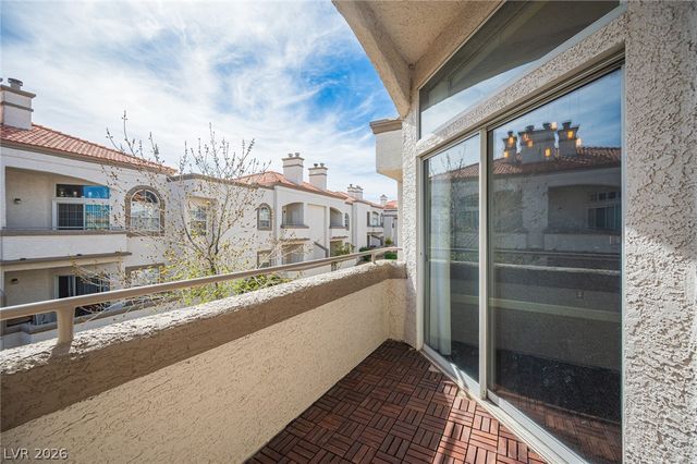 3150 Soft Breezes Drive 2047, Las Vegas, NV 89128