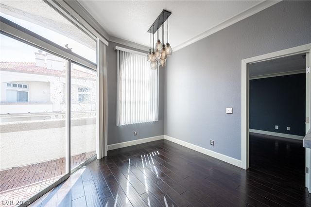 3150 Soft Breezes Drive 2047, Las Vegas, NV 89128