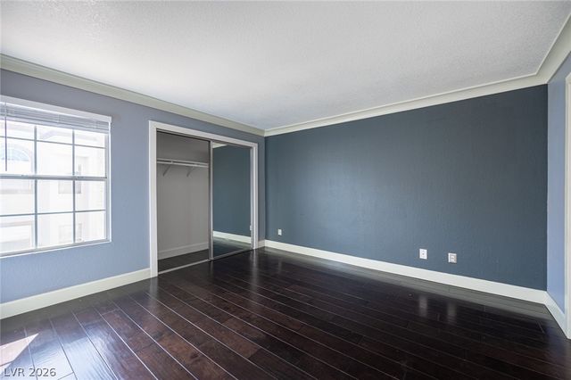 3150 Soft Breezes Drive 2047, Las Vegas, NV 89128