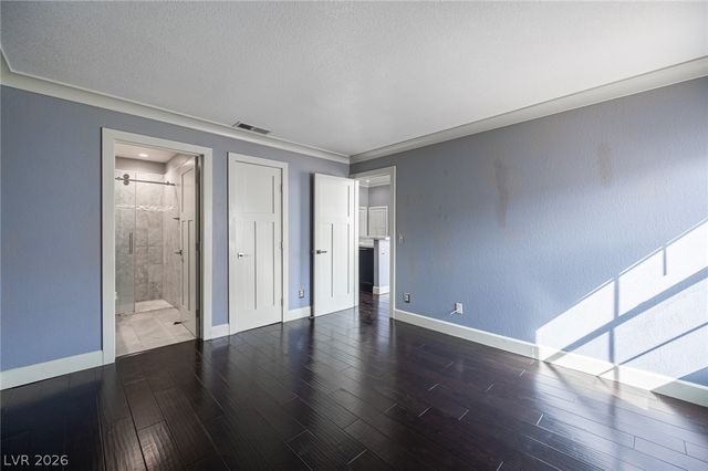 3150 Soft Breezes Drive 2047, Las Vegas, NV 89128