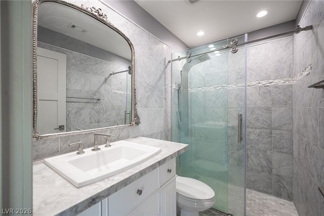 3150 Soft Breezes Drive 2047, Las Vegas, NV 89128