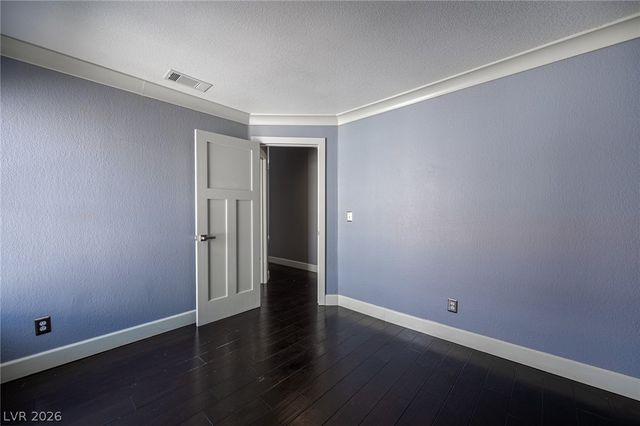 3150 Soft Breezes Drive 2047, Las Vegas, NV 89128