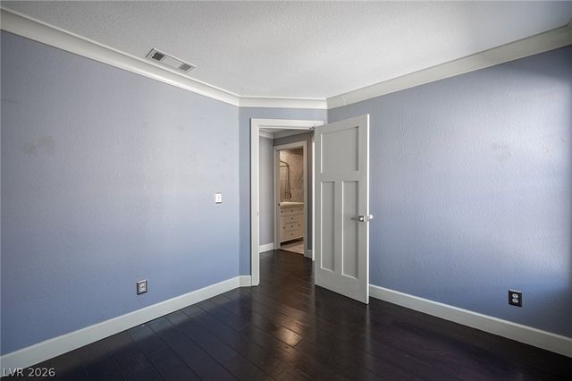 3150 Soft Breezes Drive 2047, Las Vegas, NV 89128