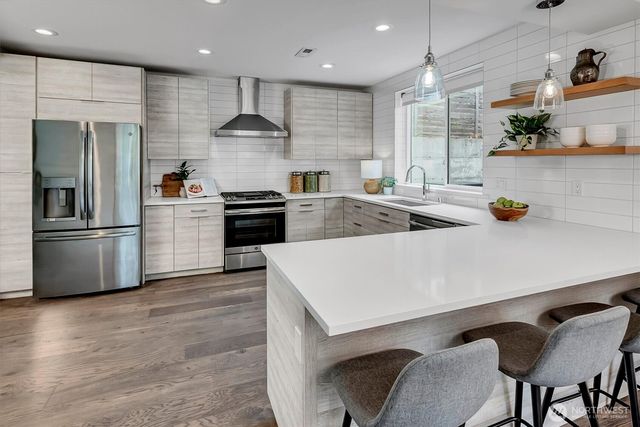 1725 Martin Luther King Jr Way, Seattle, WA 98122