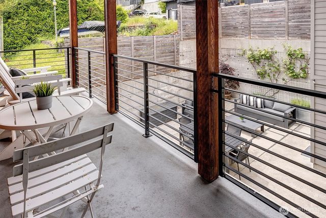 1725 Martin Luther King Jr Way, Seattle, WA 98122