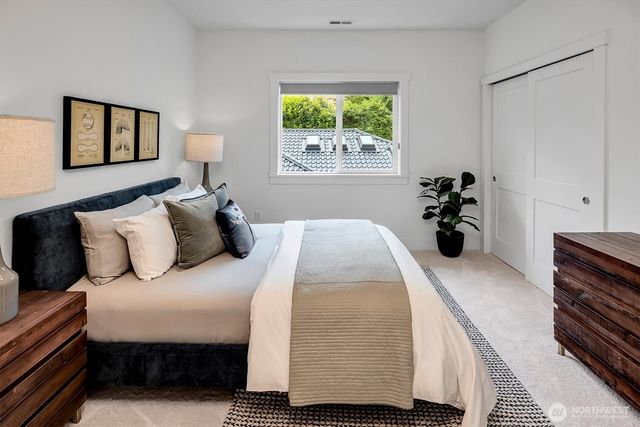1725 Martin Luther King Jr Way, Seattle, WA 98122