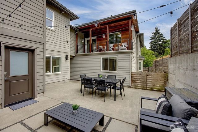 1725 Martin Luther King Jr Way, Seattle, WA 98122