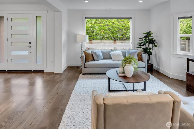 1725 Martin Luther King Jr Way, Seattle, WA 98122