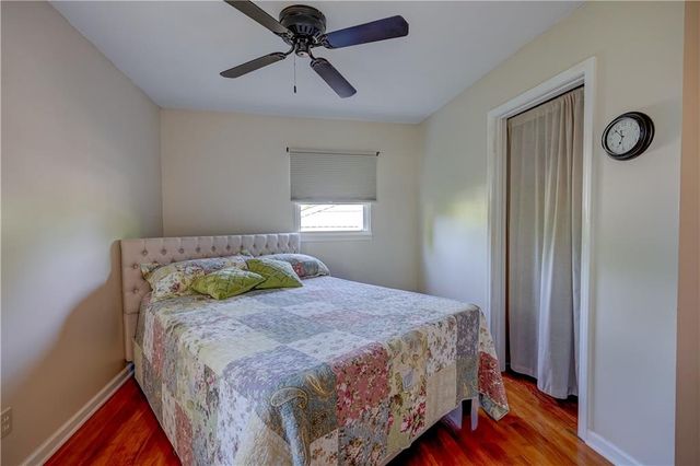 19021 E Ponca Drive, Independence, MO 64056