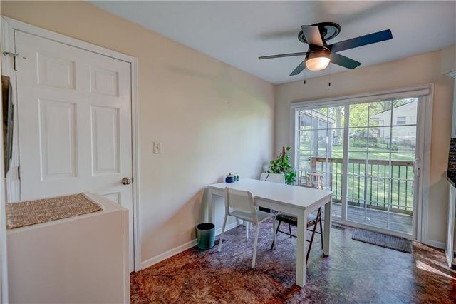 19021 E Ponca Drive, Independence, MO 64056