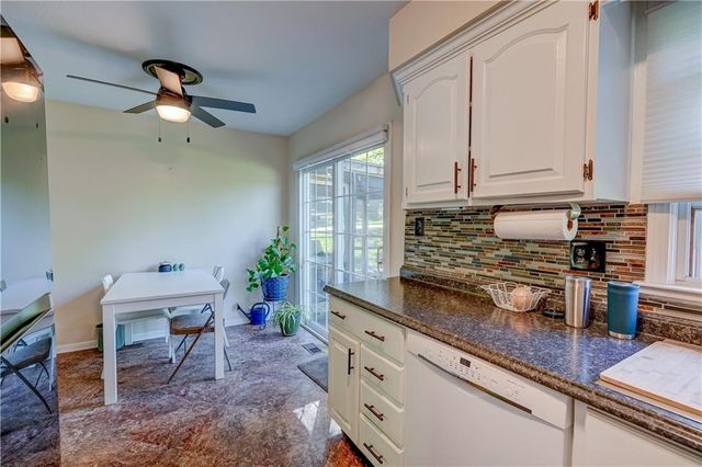 19021 E Ponca Drive, Independence, MO 64056