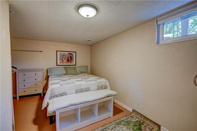 19021 E Ponca Drive, Independence, MO 64056