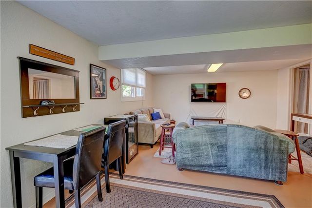 19021 E Ponca Drive, Independence, MO 64056