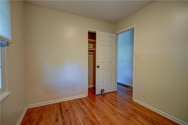 19021 E Ponca Drive, Independence, MO 64056