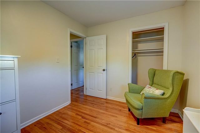 19021 E Ponca Drive, Independence, MO 64056